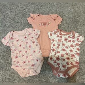 Baby Girl Floral Bodysuits 3-Pack - 3-6M
